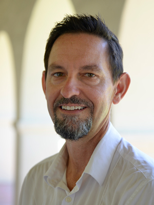 headshot of Charles Goehring