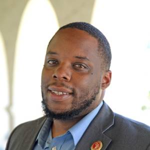 headshot of Damariyé Smith